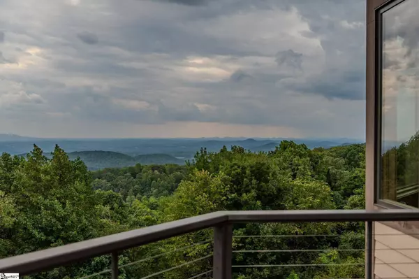 10 Night Hawk Way, Landrum, SC 29356