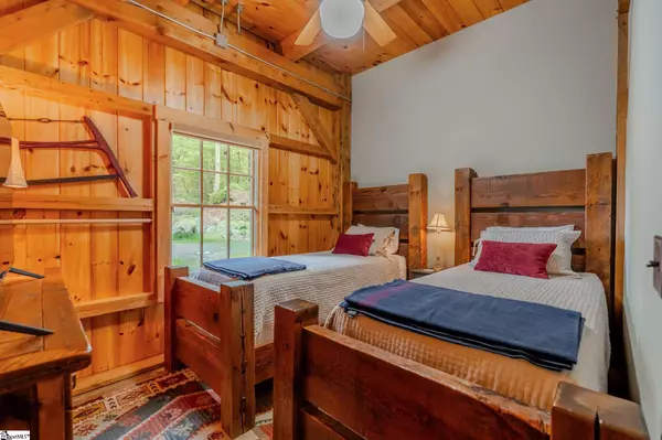 201 Plumley Summit Road, Landrum, SC 29356