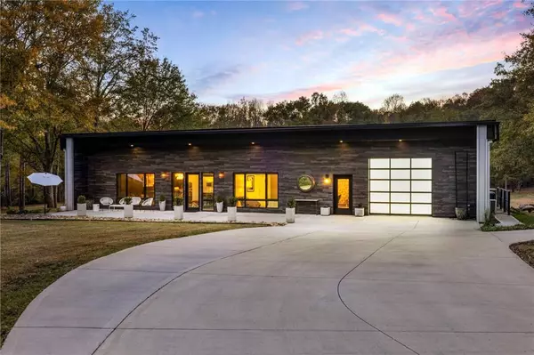 116 Allgood RD, Pendleton, SC 29670