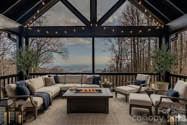 42 Wild Magnolia WAY, Zirconia, NC 28790
