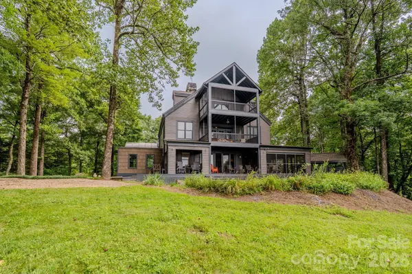42 Wild Magnolia WAY, Zirconia, NC 28790