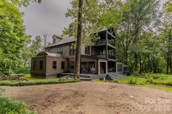 42 Wild Magnolia WAY, Zirconia, NC 28790
