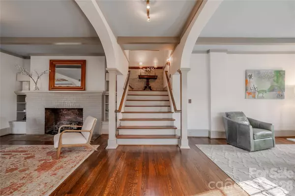 66 Fox Trot LN, Tryon, NC 28782