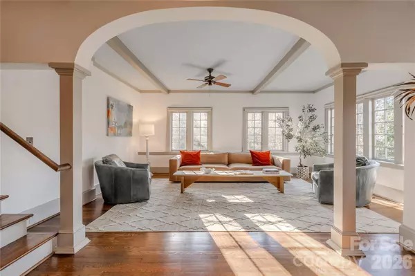 66 Fox Trot LN, Tryon, NC 28782