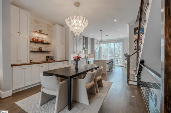 611 N Main Street, Greenville, SC 29601