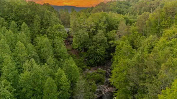 102 Granny Gear RD, Sunset, SC 29685
