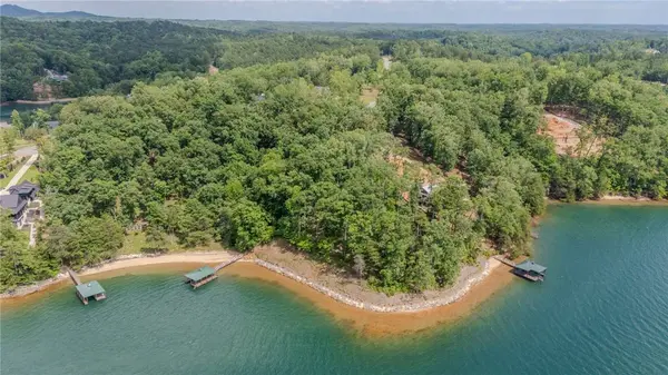 233 Sandy Hollow CT, Six Mile, SC 29682