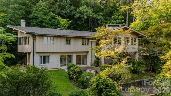 1225 Hogback Mountain RD, Tryon, NC 28782
