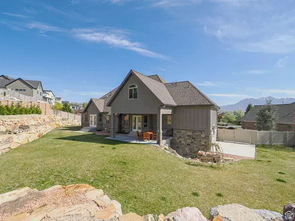 1061 W ALPINE RIDGE CIR S, West Jordan, UT 84088