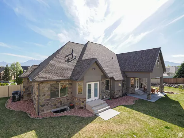 1061 W ALPINE RIDGE CIR S, West Jordan, UT 84088