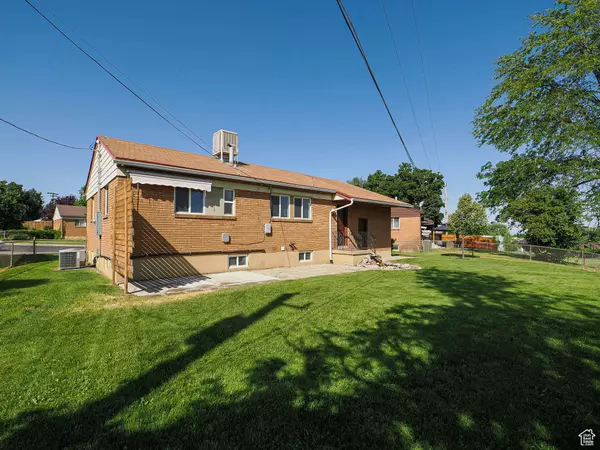 4344 S 375 E, Washington Terrace, UT 84405