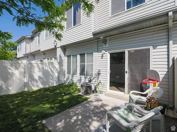 12102 S MOUNTAIN PEAK DR, Draper, UT 84020