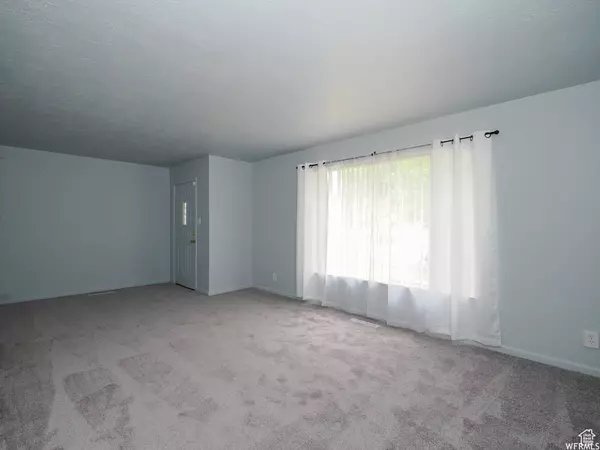 7471 S SPRUCE ST, Midvale, UT 84047