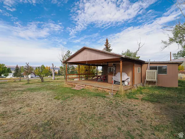 11980 E SPORTS HAVEN DR, Fairview, UT 84629