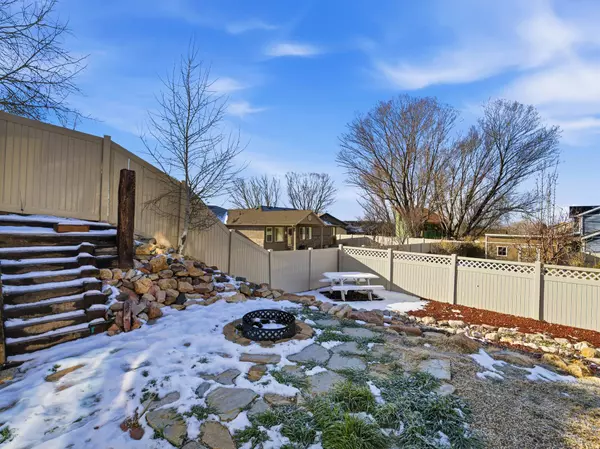 279 E 2150 N, North Ogden, UT 84414