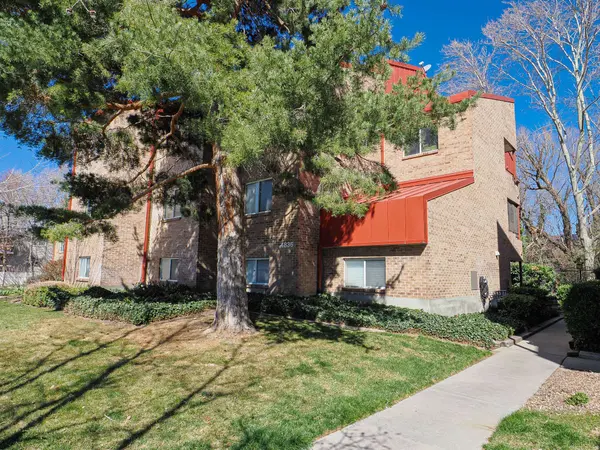 4836 S HIGHLAND CIR #504, Holladay, UT 84117