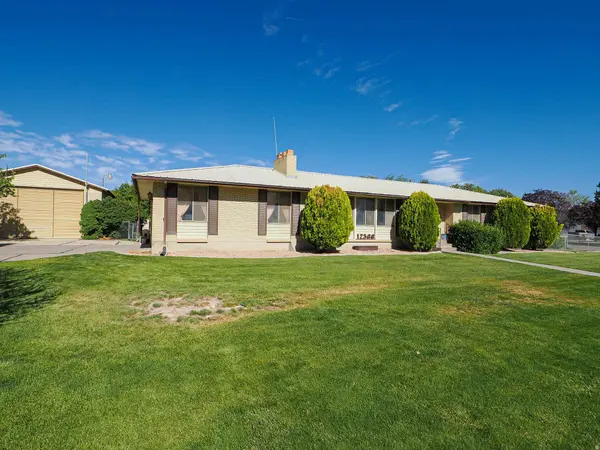 12366 S MOUNTAIN VIEW DR W, Riverton, UT 84065