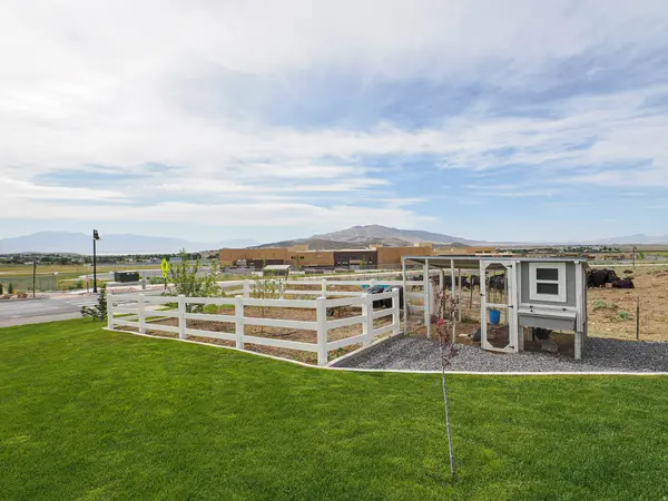9261 N BELLE ST, Eagle Mountain, UT 84005