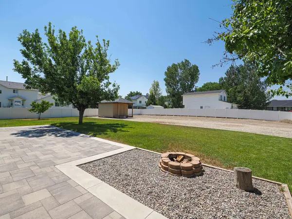 12142 S 3300 W, Riverton, UT 84065