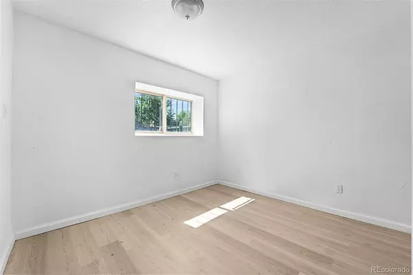 5112 Duluth CT, Denver, CO 80239