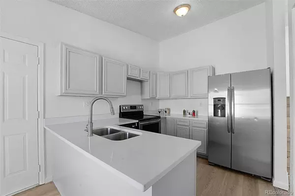 5112 Duluth CT, Denver, CO 80239