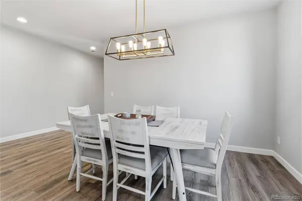 924 N Waterloo ST, Aurora, CO 80018