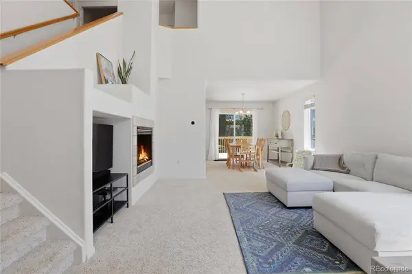 8814 S Field CT, Littleton, CO 80128