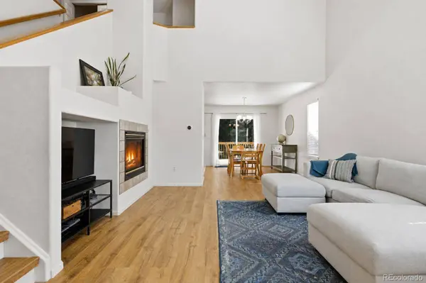 8814 S Field CT, Littleton, CO 80128