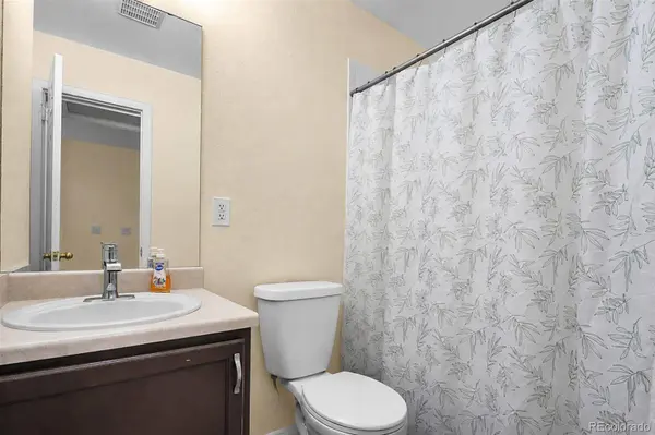 2143 Coronado Pkwy #C, Denver, CO 80229