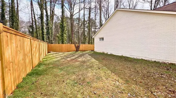 4093 Chapel Mill BND, Decatur, GA 30034