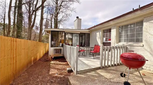 4093 Chapel Mill BND, Decatur, GA 30034