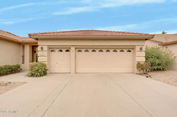 402 W BEECHNUT Place, Chandler, AZ 85248