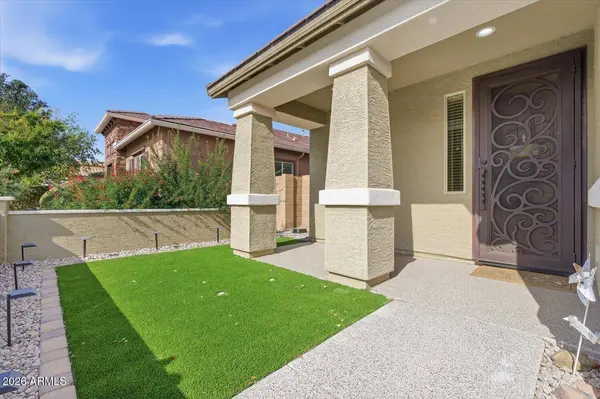 15686 W MCKINLEY Street, Goodyear, AZ 85338