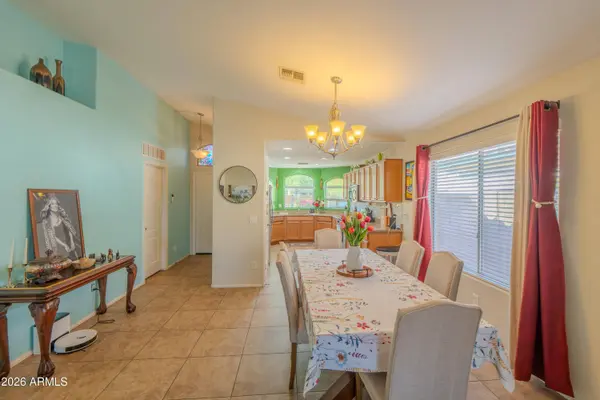 2907 E WHISPERING WIND Drive, Phoenix, AZ 85024