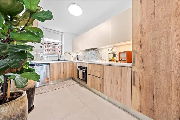 3703 NE 166th St #406, North Miami Beach, FL 33160