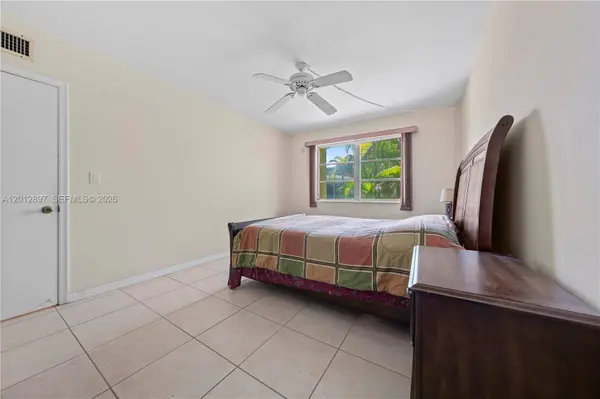 7829 Miller Dr #B205, Miami, FL 33155