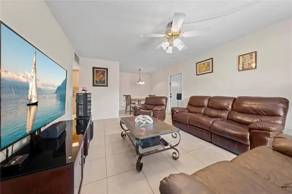 7829 Miller Dr #B205, Miami, FL 33155