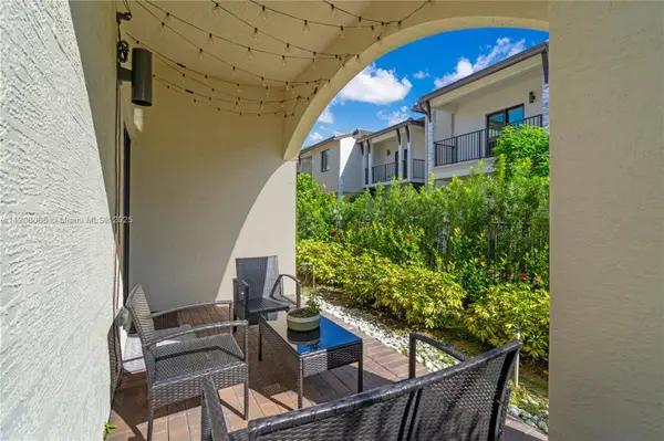 4608 NW 83rd Pkwy, Doral, FL 33166