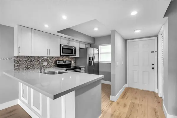 4600 SW 67th Ave #264, Miami, FL 33155