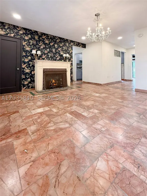 3390 SW 75th Ave #B, Miami, FL 33155