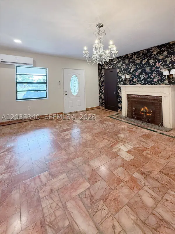 3390 SW 75th Ave #B, Miami, FL 33155