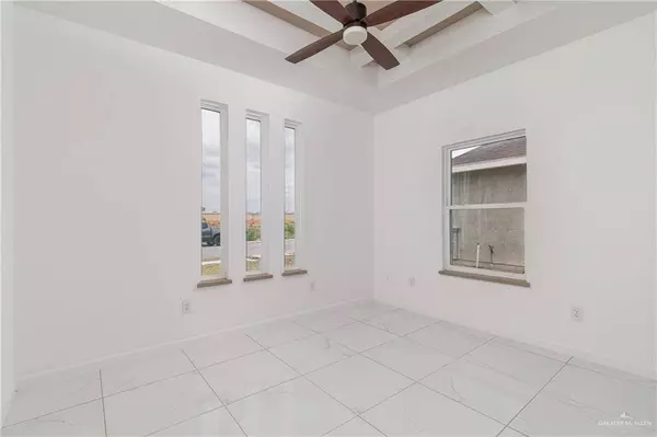 1205 E Evergreen AVE, San Juan, TX 78589