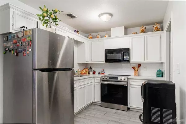 3004 Diaz AVE, Mcallen, TX 78503