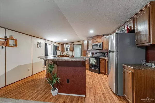 608 W Date Palm AVE, Pharr, TX 78577