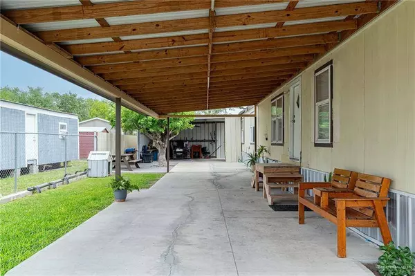 608 W Date Palm AVE, Pharr, TX 78577