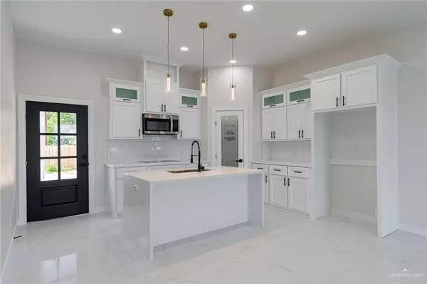 1107 E Boxwood AVE, San Juan, TX 78589