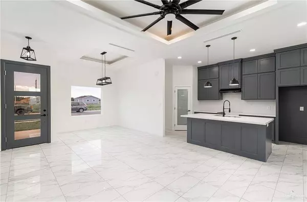 3609 Las Brisas ST, Edinburg, TX 78542