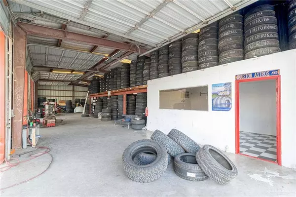 7513 W Expressway 83 #83, Palmview, TX 78572