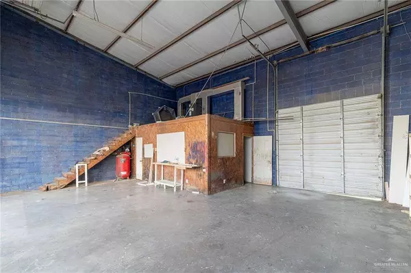 7513 W Expressway 83 #83, Palmview, TX 78572