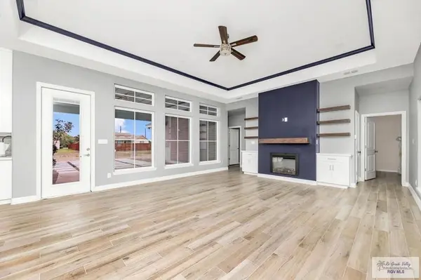 2425 Desert Rose Ave, Mercedes, TX 78570